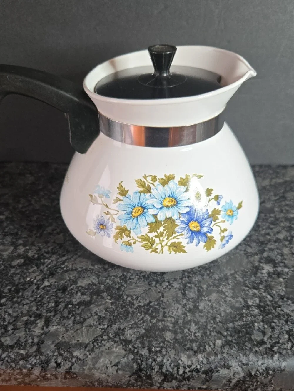 Corningware Vintage 1970's Chelsea Blue Daisy Pattern White Ceramic Teapot